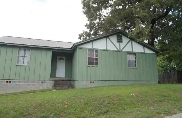 NOW AVAILABLE – $1,340/MONTH - Housing Vouchers Accepted photos photos