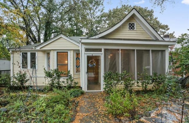 1977 Rugby Avenue - 1977 Rugby Avenue, College Park, GA 30337