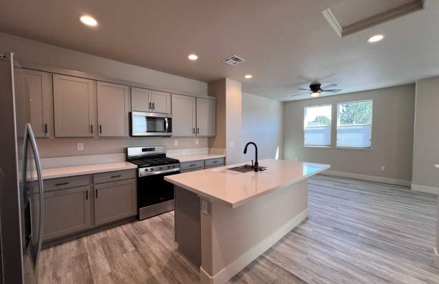 Charming  NEW! 2/2/2 Townhome in Gardnerville photos photos