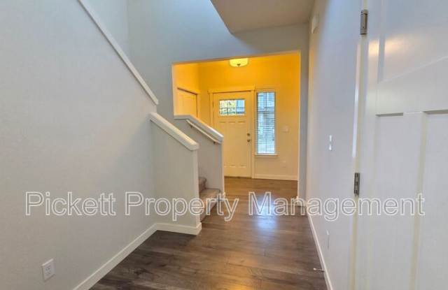 2235 Woodbridge St NW Gallery 4
