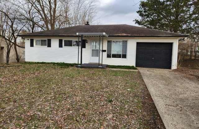 Single family home in Dayton, Ohio photos photos