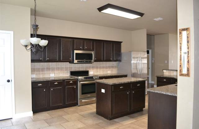 6005 Hidden Pine Lane Gallery 3