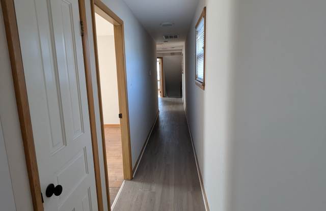 1603 Central Avenue - 1603 1/2 - up Gallery 3