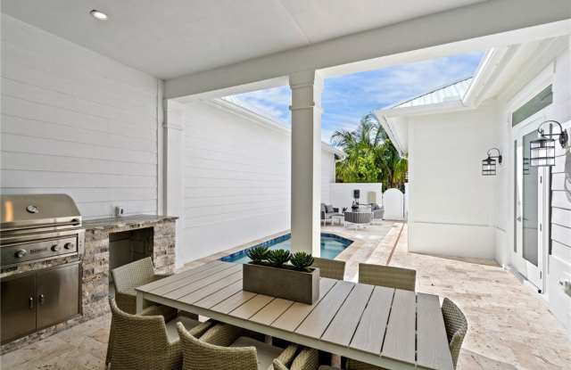20 Strand Drive Gallery 3