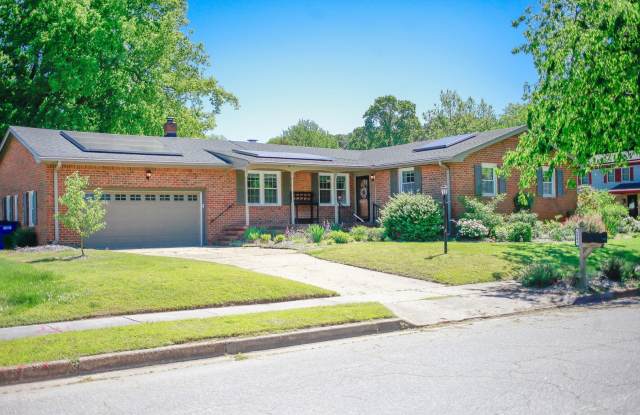Charming 2BR in Historic Home – Bright, Spacious  Updated! photos photos