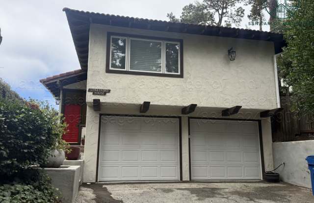 Nicely Appointed Two Bedroom Carmel-by-the-Sea Home Gallery 1
