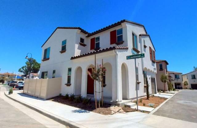 1995 Barrington Pl. | 4 Bedroom 3 Bath w/Loft Available 11/10/2026 Gallery 1