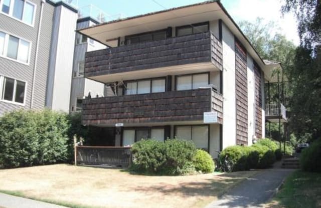 3210 Alki Ave SW - 3210 Alki Avenue Southwest, Seattle, WA 98116