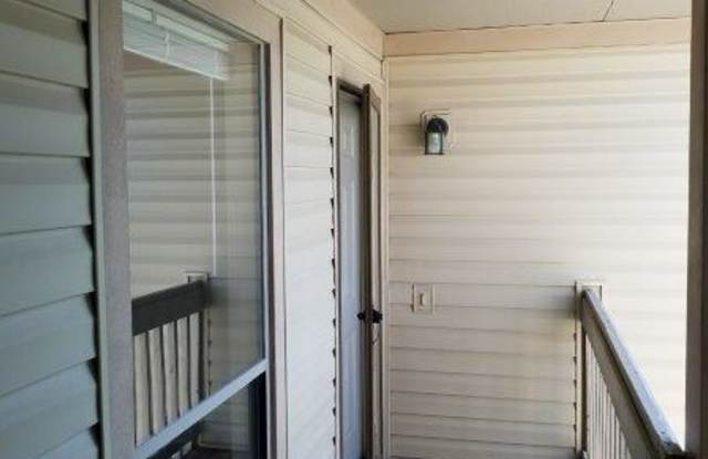 Beautiful 1 Bed 1 Bath Condo/Town Home For Rent In Carmel Village in Charlotte, NC Gallery 3
