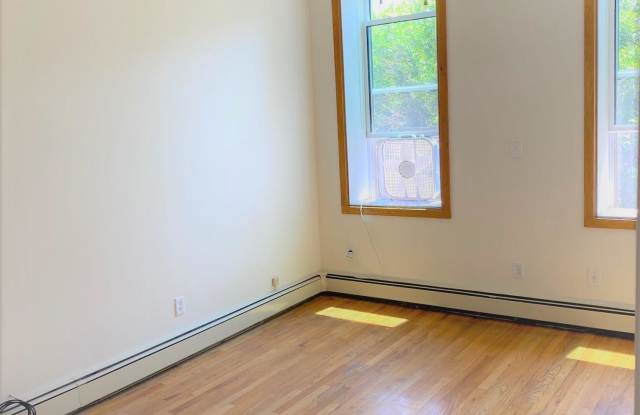 557 Carroll Street Gallery 2