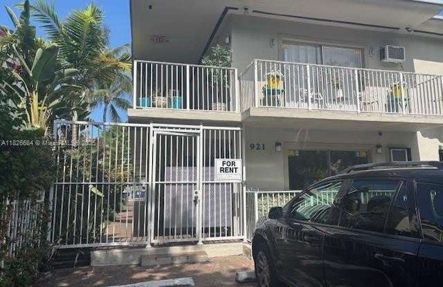 921 Meridian Ave photos photos