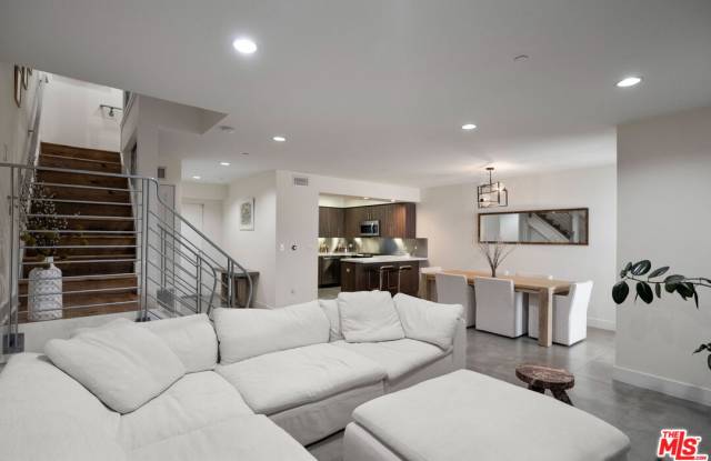 11023 Fruitland Drive photos photos