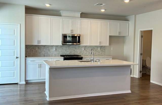 Newer townhome in Temecula, 4 Bedrooms, Highly upgraded - Executive living Gallery 3