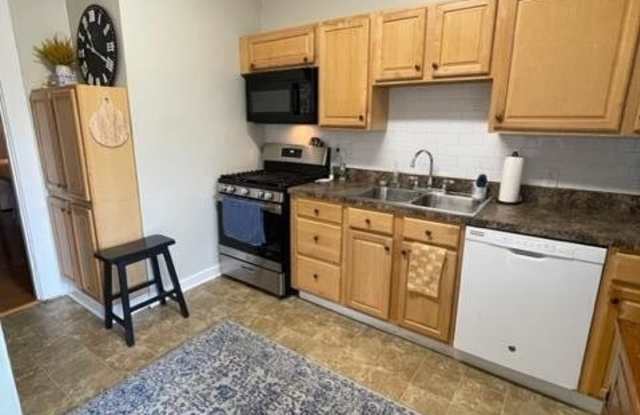123 N Keats Ave unit: B Gallery 3