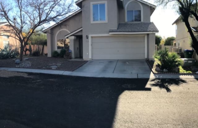 4721 W Sleepydale Ct - 4721 West Sleepydale Court, Casas Adobes, AZ 85741