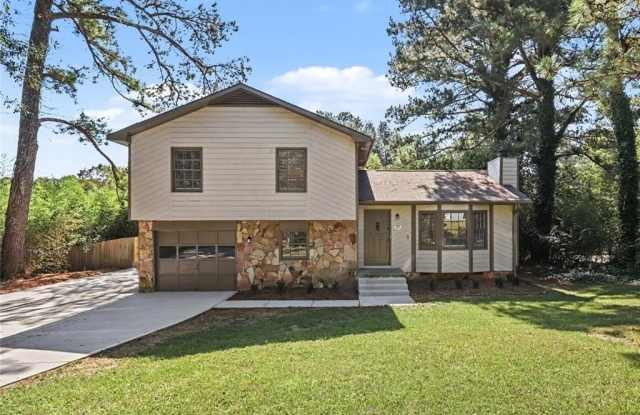 3232 Bromley Rowe NW Gallery 3