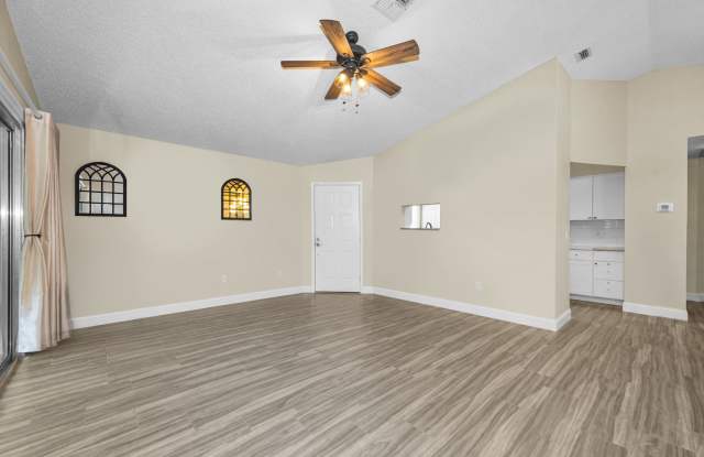 4638 Sheffield Dr Gallery 4