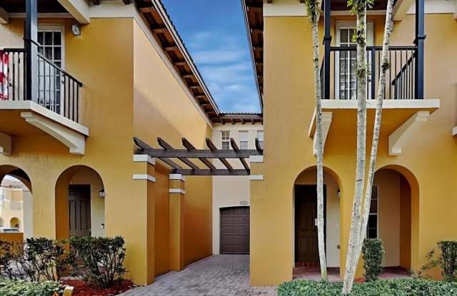 4432 Arabian Way - 4432 Arabian Way, Davie, FL 33328