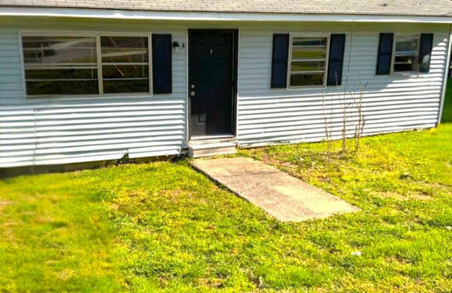 1854 Ayers St - 1854 Ayers Street, Dyersburg, TN 38024