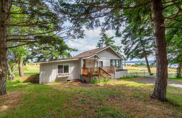 2 Bed 2 Bath Country Home with Penn Cove View on 2.5 Acres photos photos