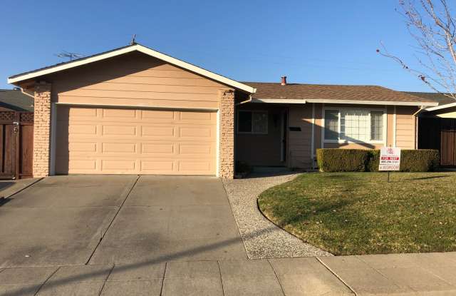 4bd/2ba - Bedroom Home with a Lap Pool! Excellent Location - Coming Soon! photos photos