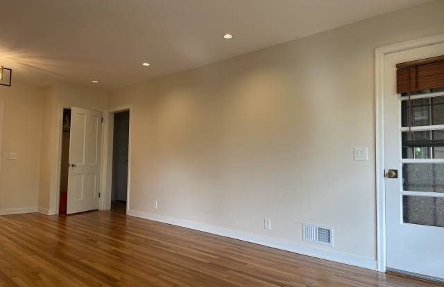 608 Chapman St Gallery 3