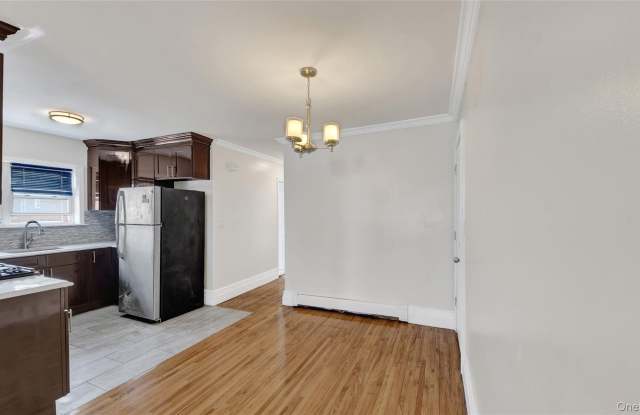 4392 Carpenter apt #2 Avenue Gallery 3