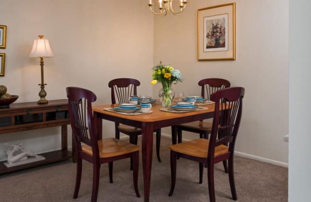 Oak Valley Apartments Gallery 3