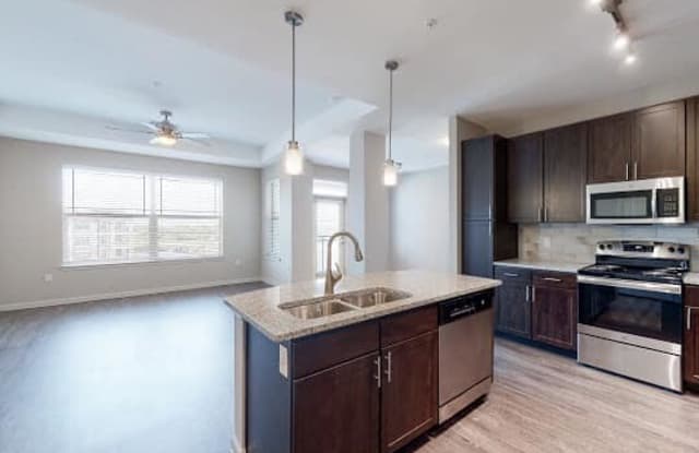 Residence at Oakmont Apartments Gallery 4