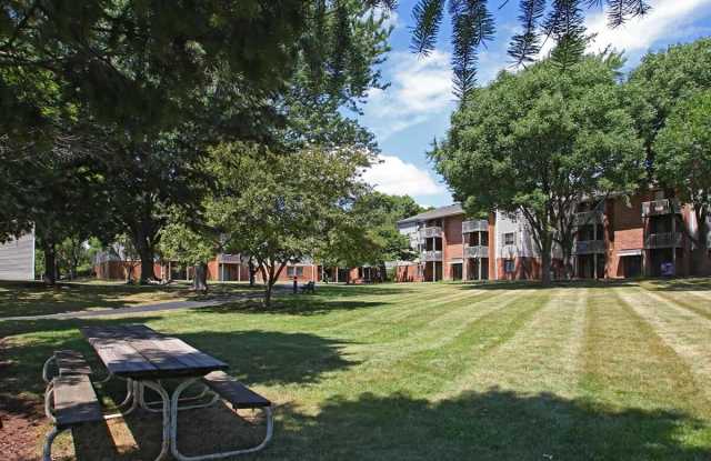 Springdale Apartments photos photos