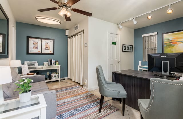 Escondido Apartments Gallery 3