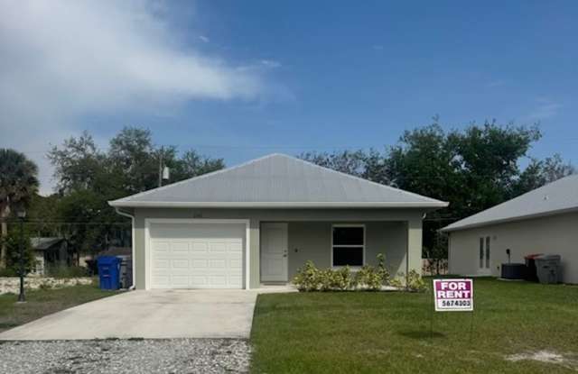 2 Bedroom, 2 Bath, 1 car Garage home for rent photos photos