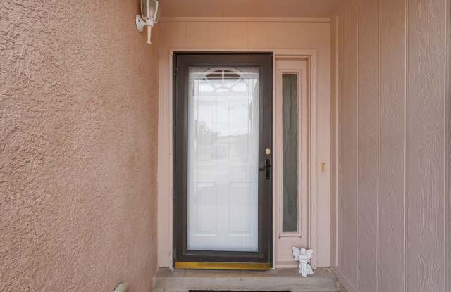 Coming Available in October! | For Rent | 3 Bed / 2 Bath | 1-Car Garage | Rio Rancho | Large Backyard Gallery 4