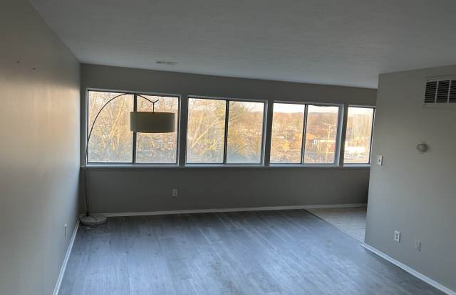 6640 Pearl Rd photos photos