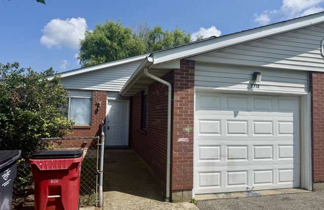 2710-2712 Charles Drive - 2712 photos photos