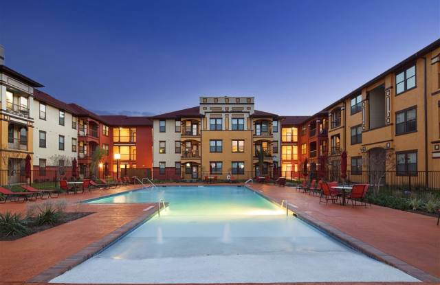 Senior Housing - Golden Bamboo III Senior Gallery 4