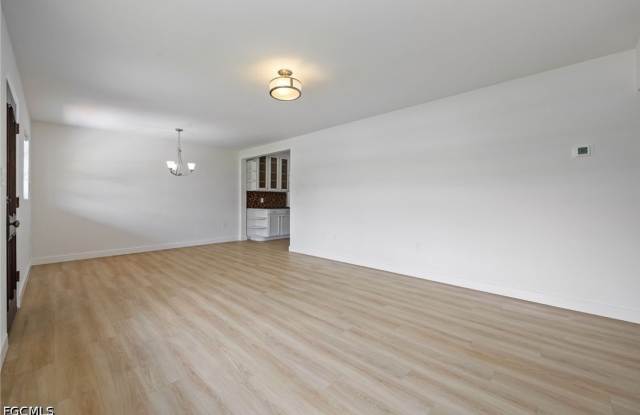1575 Grace Avenue Gallery 3