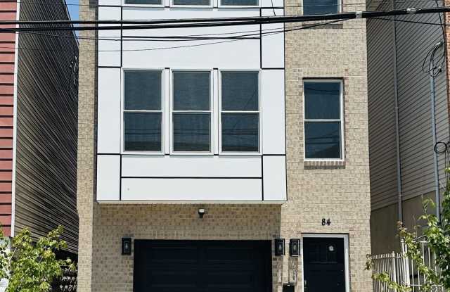 84 LOGAN AVE photos photos