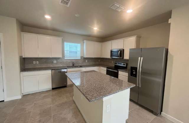 Modern 4BR + Loft in DeLand! Internet, Cable, & Lawn Care INCLUDED! photos photos Modern 4BR + Loft in DeLand! Internet, Cable, & Lawn Care INCLUDED! photos photos