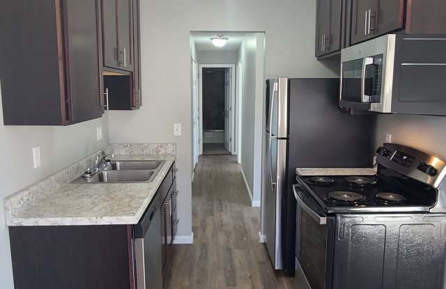Scarlet Oak Apartments photos photos
