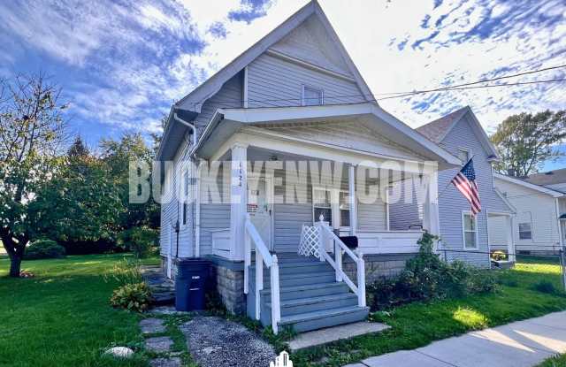 3 Bedroom House - East Toledo Gallery 1