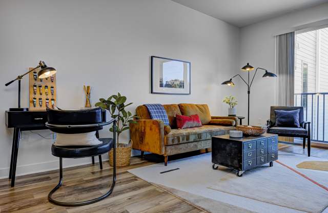 City's End - Fountain Square Apartments Gallery 3