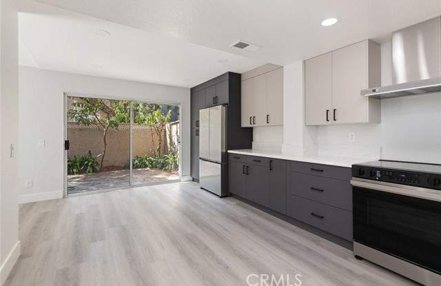 74 Stanford Gallery 2