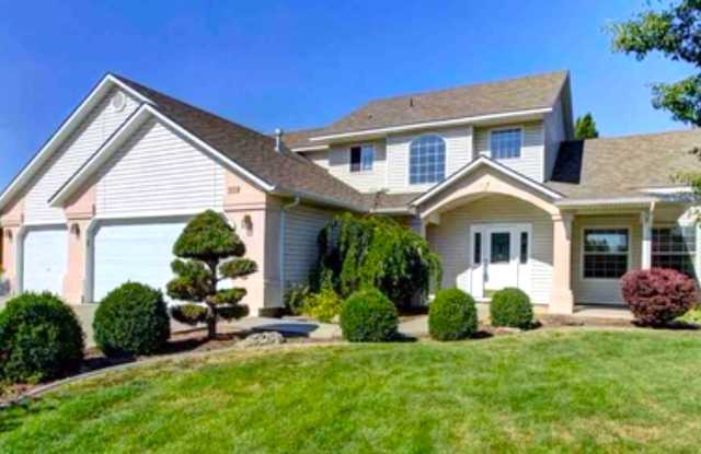 4 Bedroom Available now in Meridian photos photos