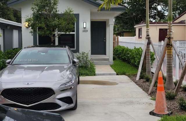 1809 NW 8th Pl - 1809 Northwest 8th Place, Fort Lauderdale, FL 33311