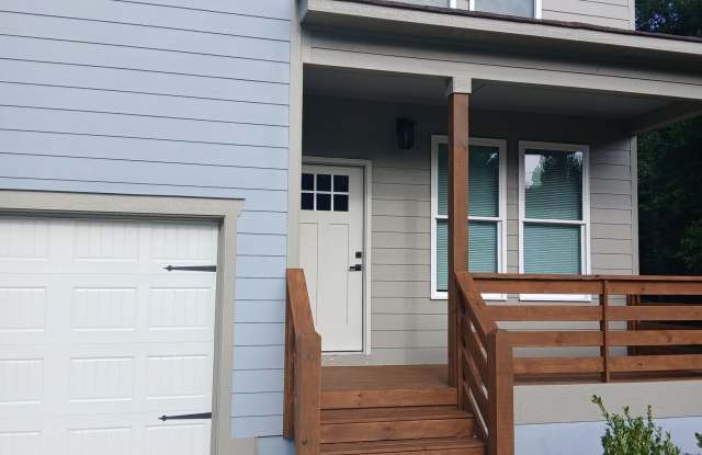 245 Lakeview Drive Gallery 2