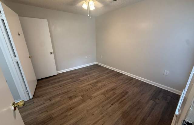 $120 OFF YOUR FIRST FULL MONTH'S RENT!!! Gallery 4