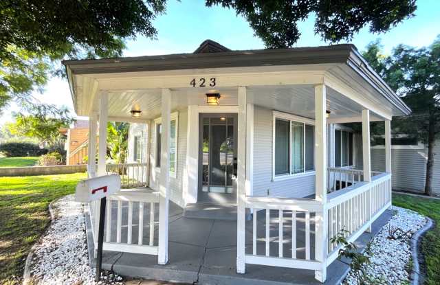 REMODELED 2 BED, 1.5 BATH IN CORONA photos photos