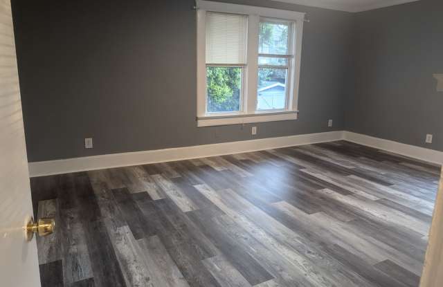 2217 Blossom St - 4 Gallery 3
