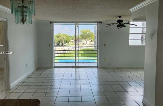 14195 SW 87th St photos photos